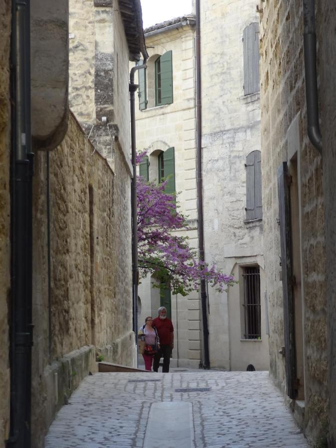 Chez Vous Apartment Uzes Exterior photo